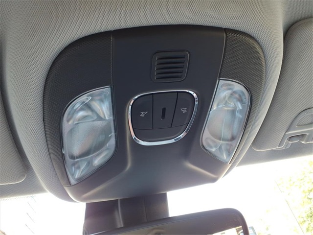 2022 Jeep Compass Limited photo 21