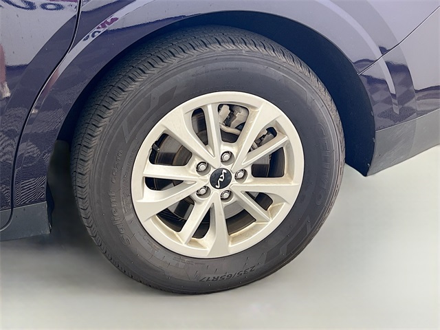 2024 Kia Carnival LX photo 30