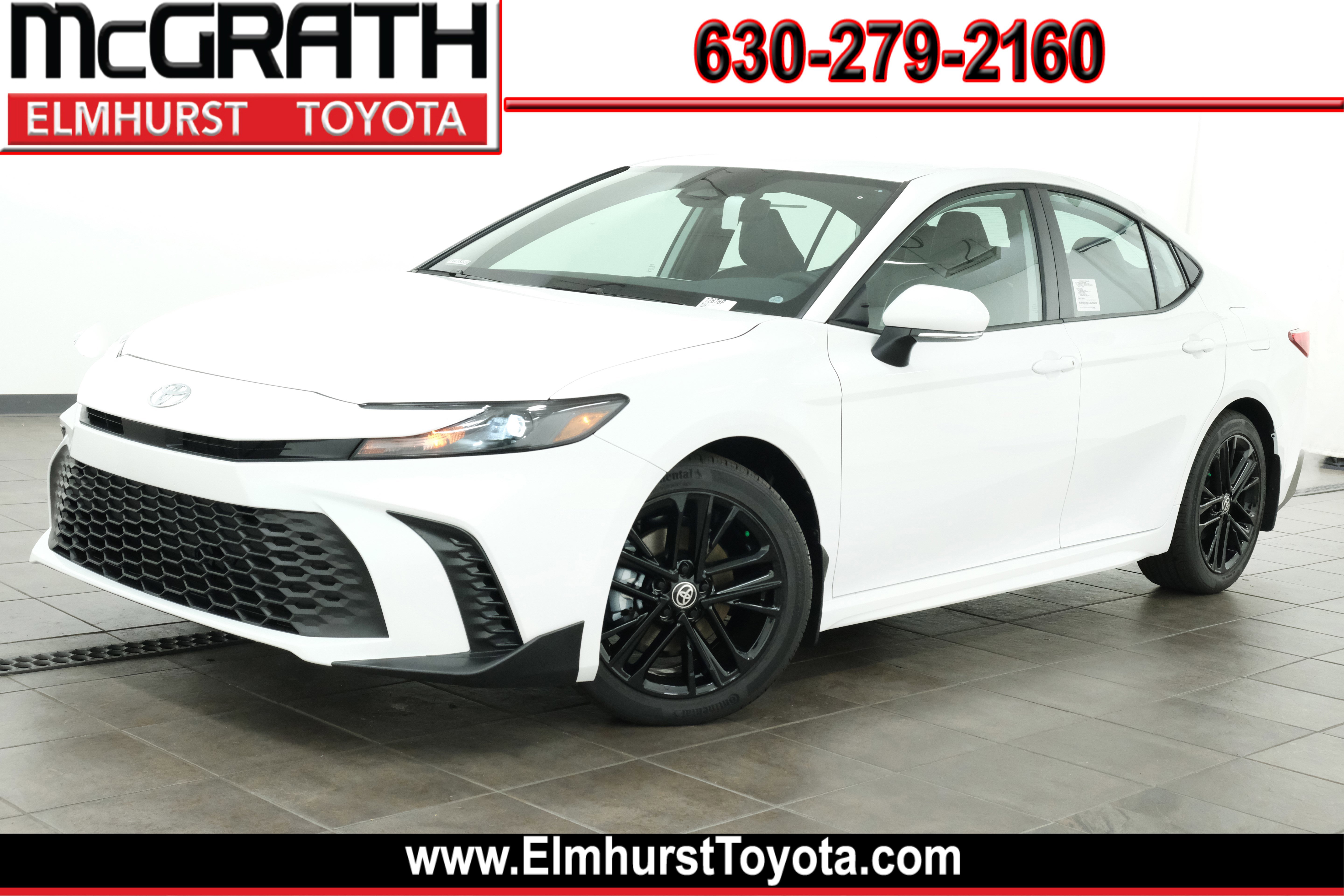 2026 Toyota Camry SE's photo