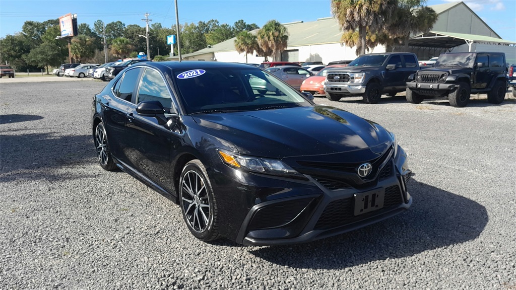 2021 Toyota Camry SE