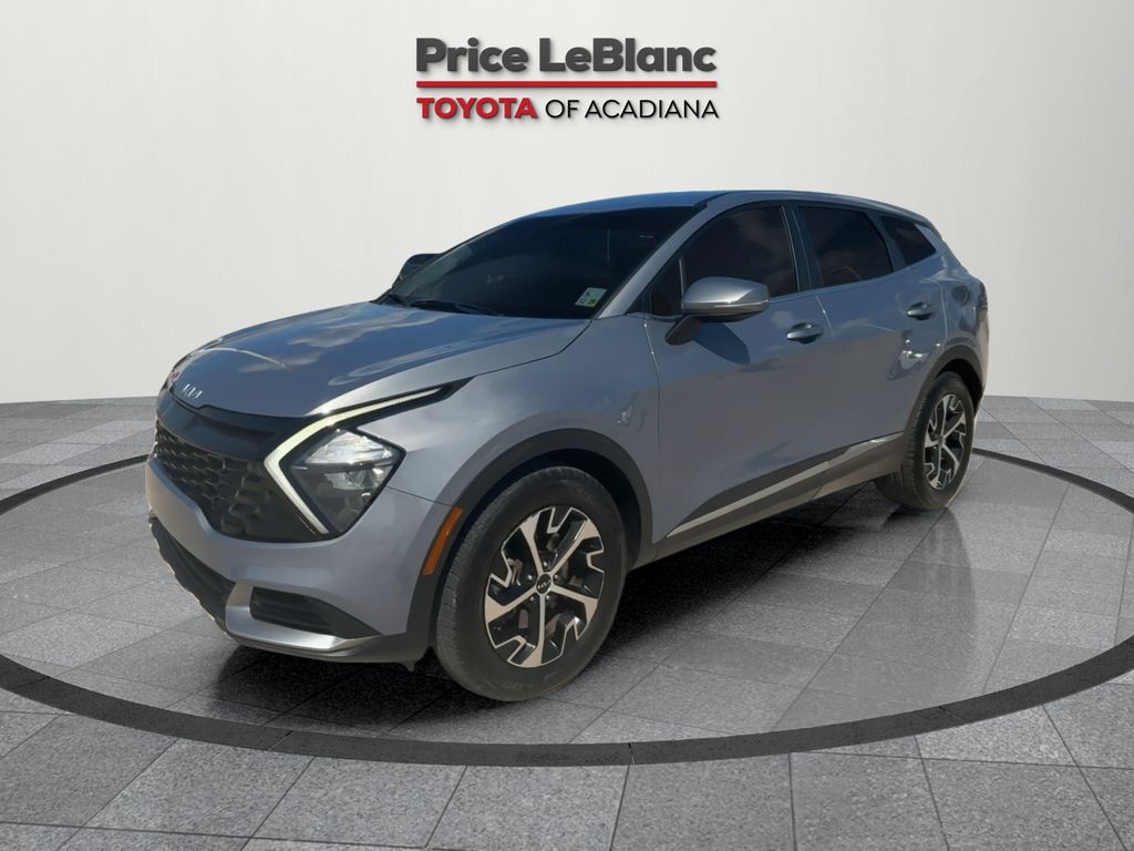 2023 Kia Sportage EX photo 3