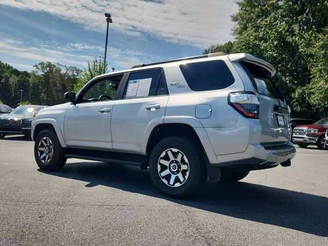 2022 Toyota 4Runner TRD Off-Road photo 2