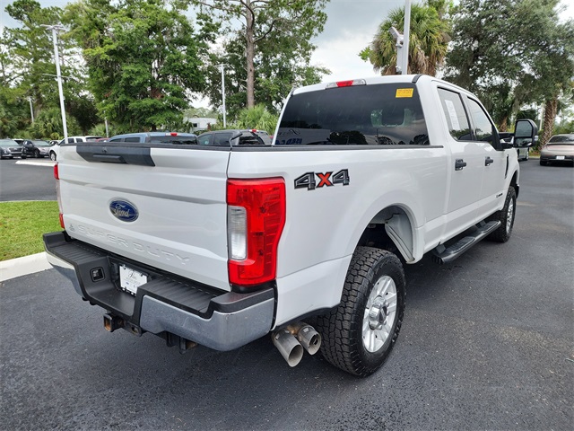 2017 Ford F-250 XLT photo 3