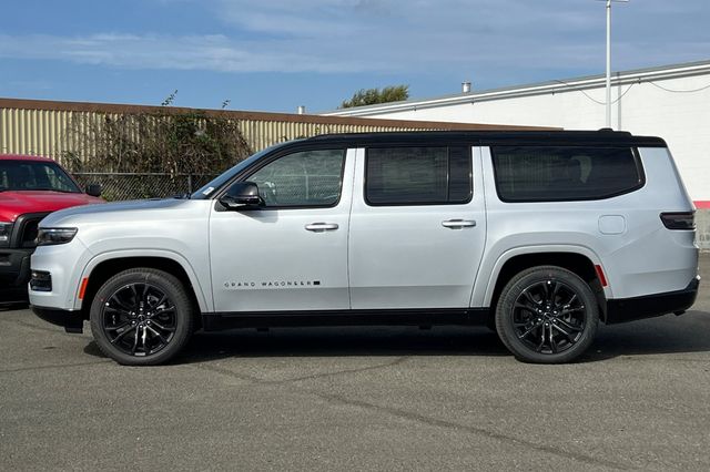 2024 Jeep Grand Wagoneer L II photo 2