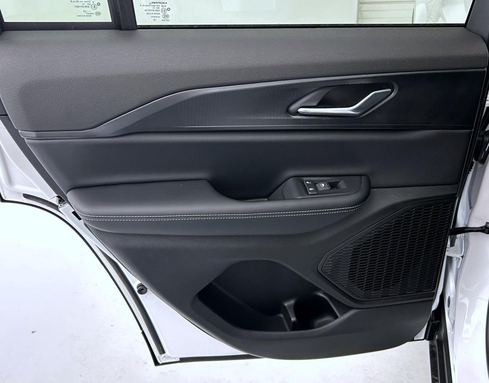 2025 Jeep Grand Cherokee Laredo X photo 18