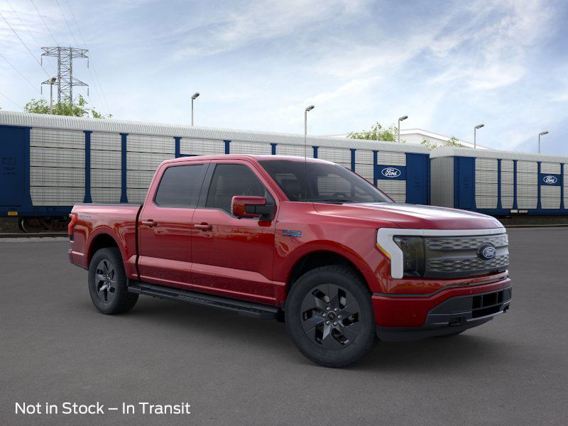 2025 Ford F-150 Lightning Lariat photo 7
