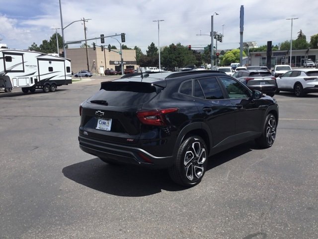 2025 Chevrolet Trax photo 3