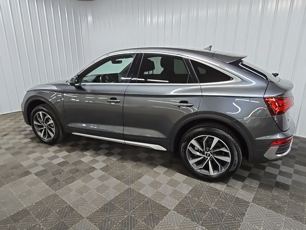 2022 Audi Q5 S line Premium Plus photo 3