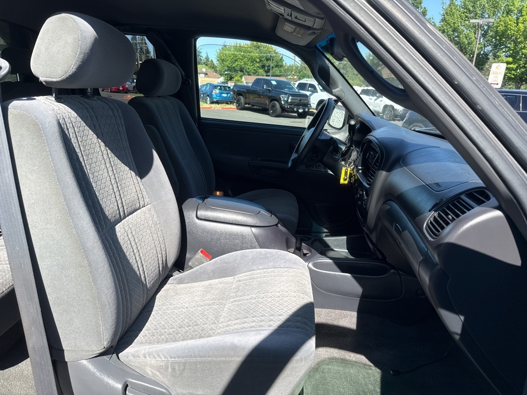2004 Toyota Tundra SR5 photo 25