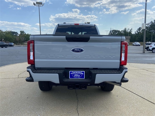 2026 Ford F-250 photo 3