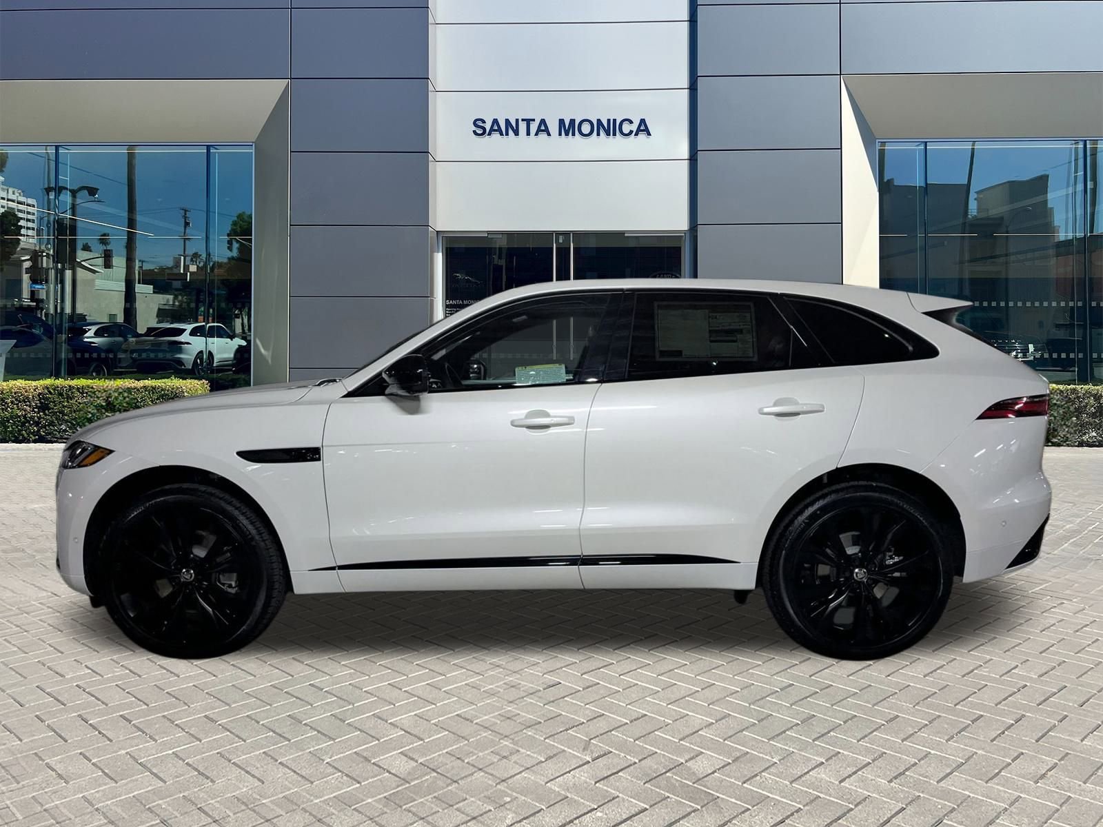 2026 Jaguar F-PACE P250 R-Dynamic S photo 4