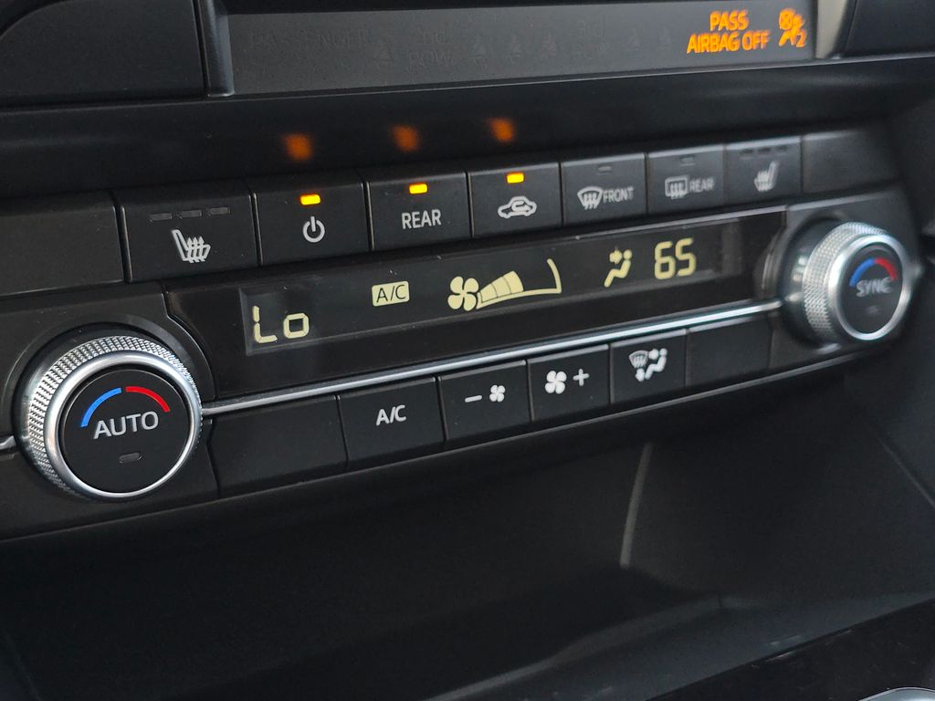 2022 Mazda CX-9 Touring photo 24