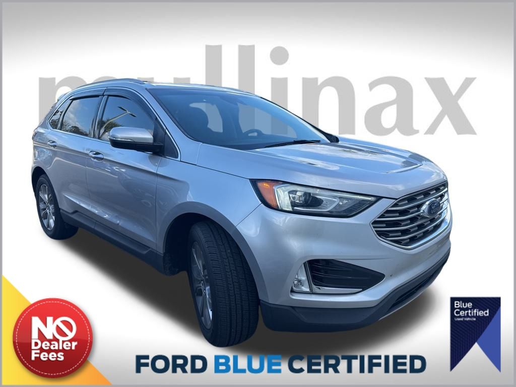2019 Ford Edge Titanium's photo