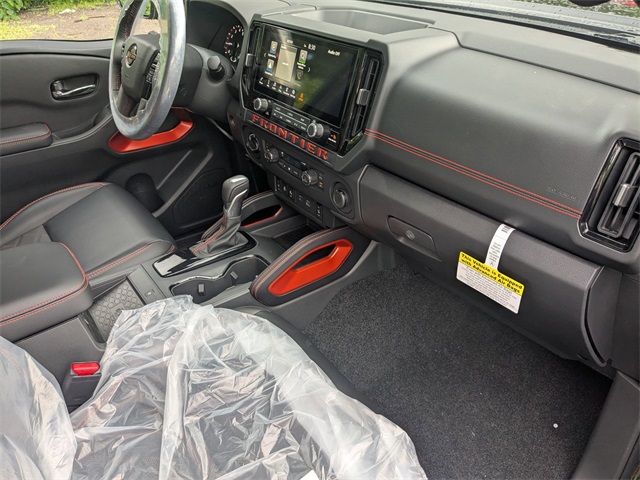 2025 Nissan Frontier PRO-4X photo 19
