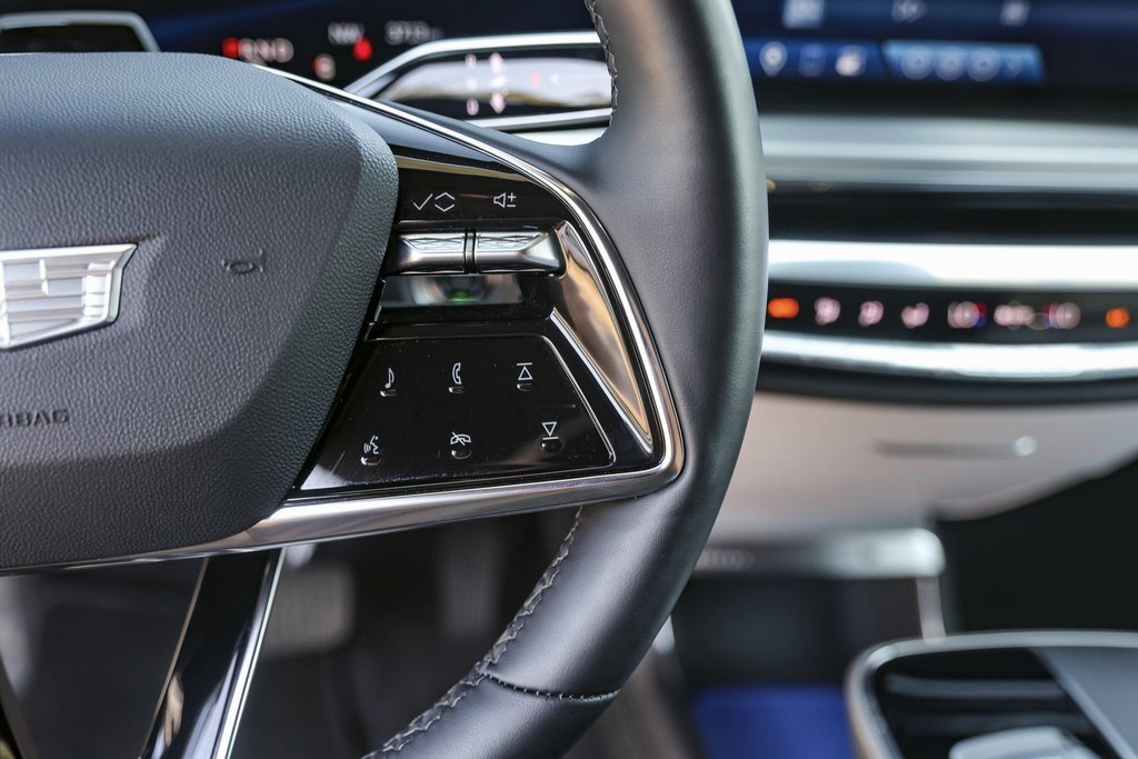 2024 Cadillac Lyriq Luxury photo 12