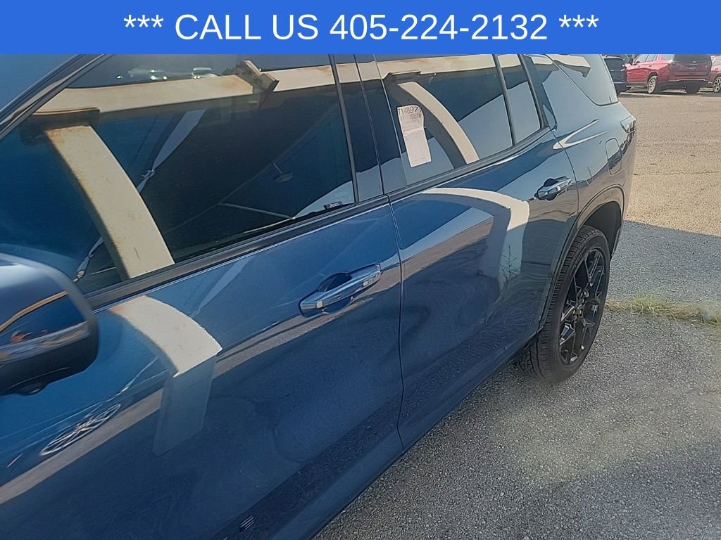 2024 Chevrolet Traverse RS photo 3