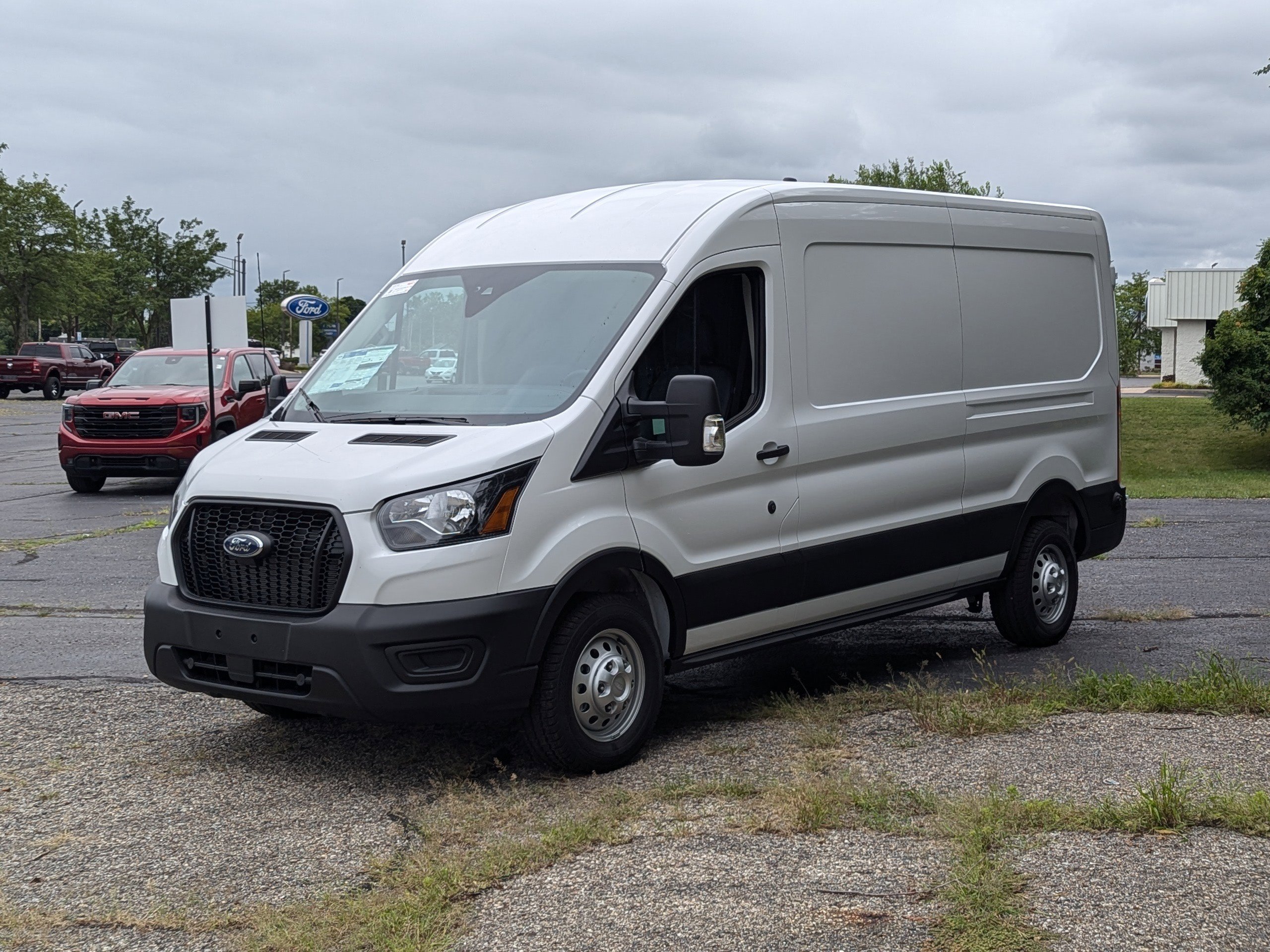 2025 Ford Transit Cargo Van photo 3