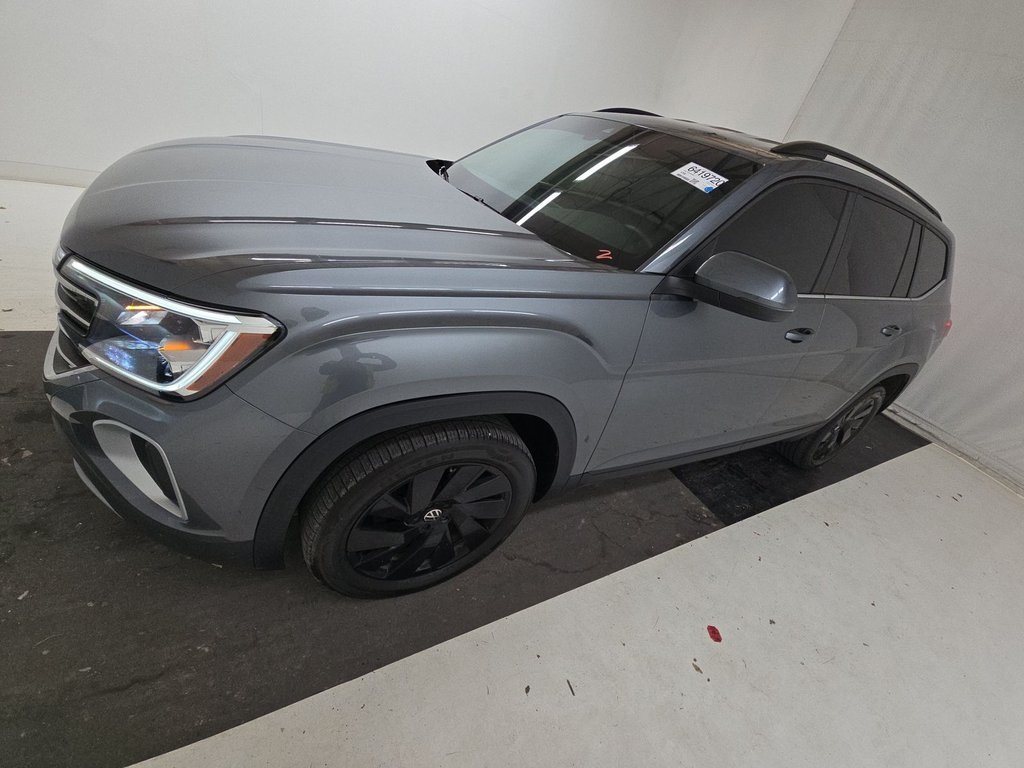 2024 Volkswagen Atlas SE's photo