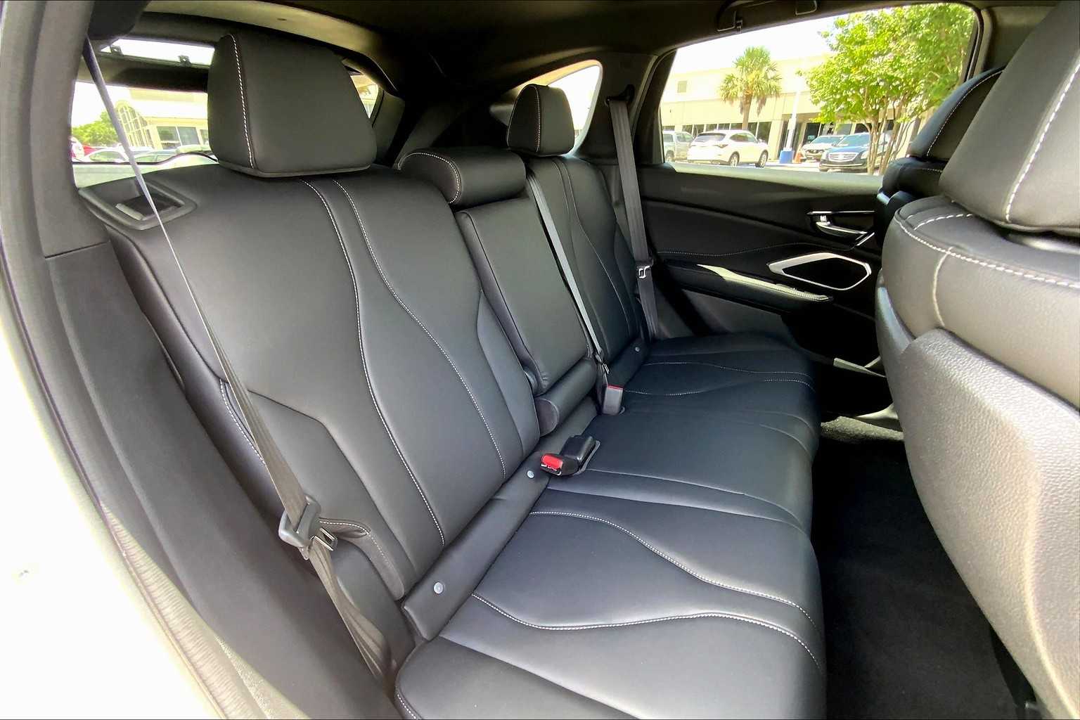 2025 Acura RDX photo 17