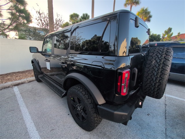 2025 Ford Bronco Outer Banks photo 11