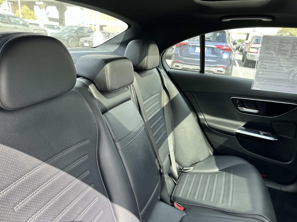 2023 Mercedes Benz C 300 4MATIC photo 25