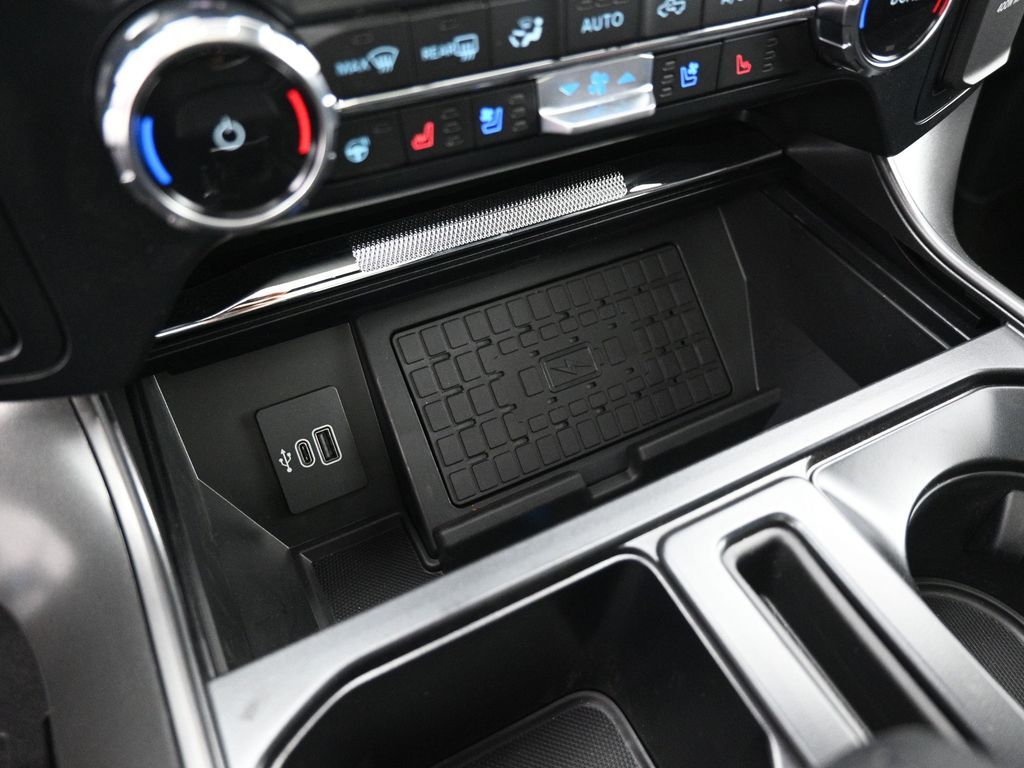 2025 Ford F-150 Lariat photo 16