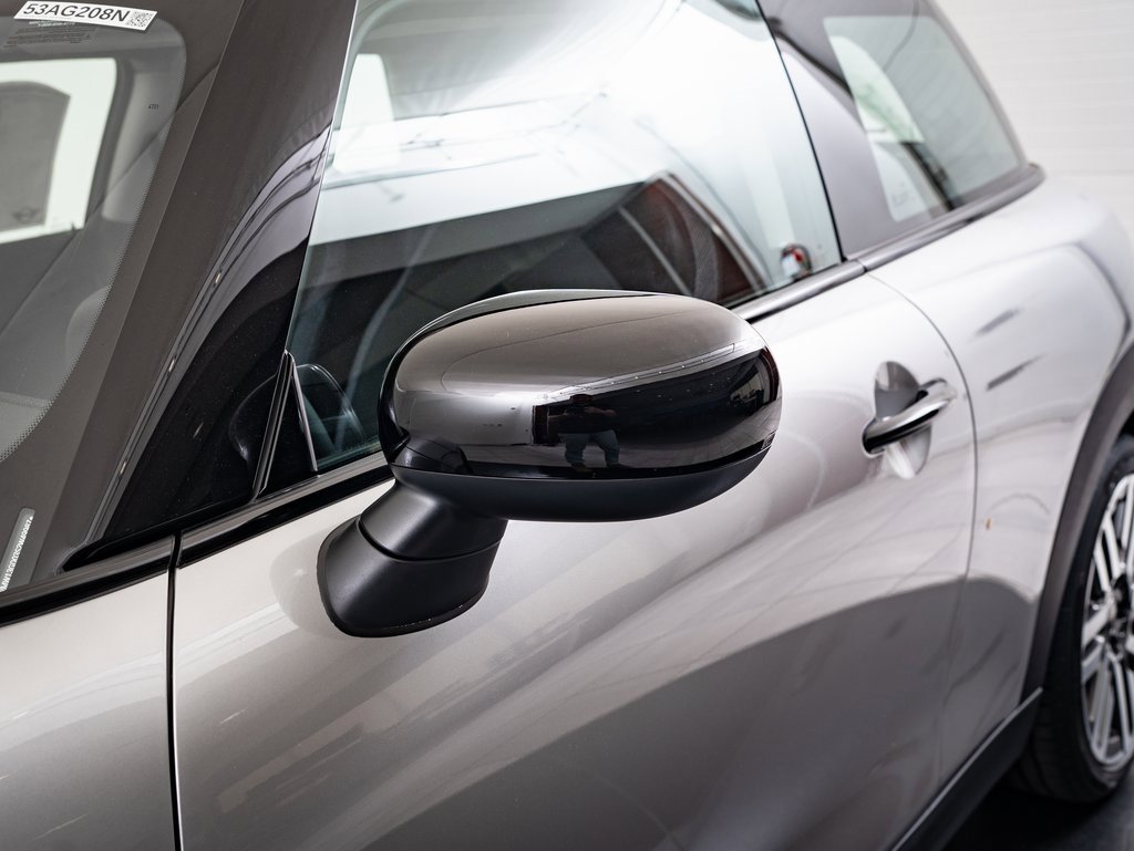 2025 Mini Cooper Signature photo 15