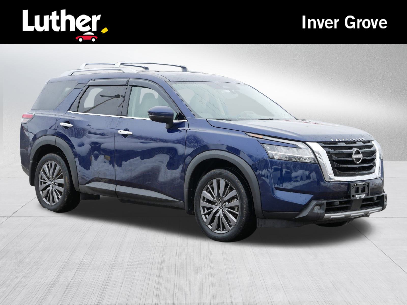 2022 Nissan Pathfinder SL