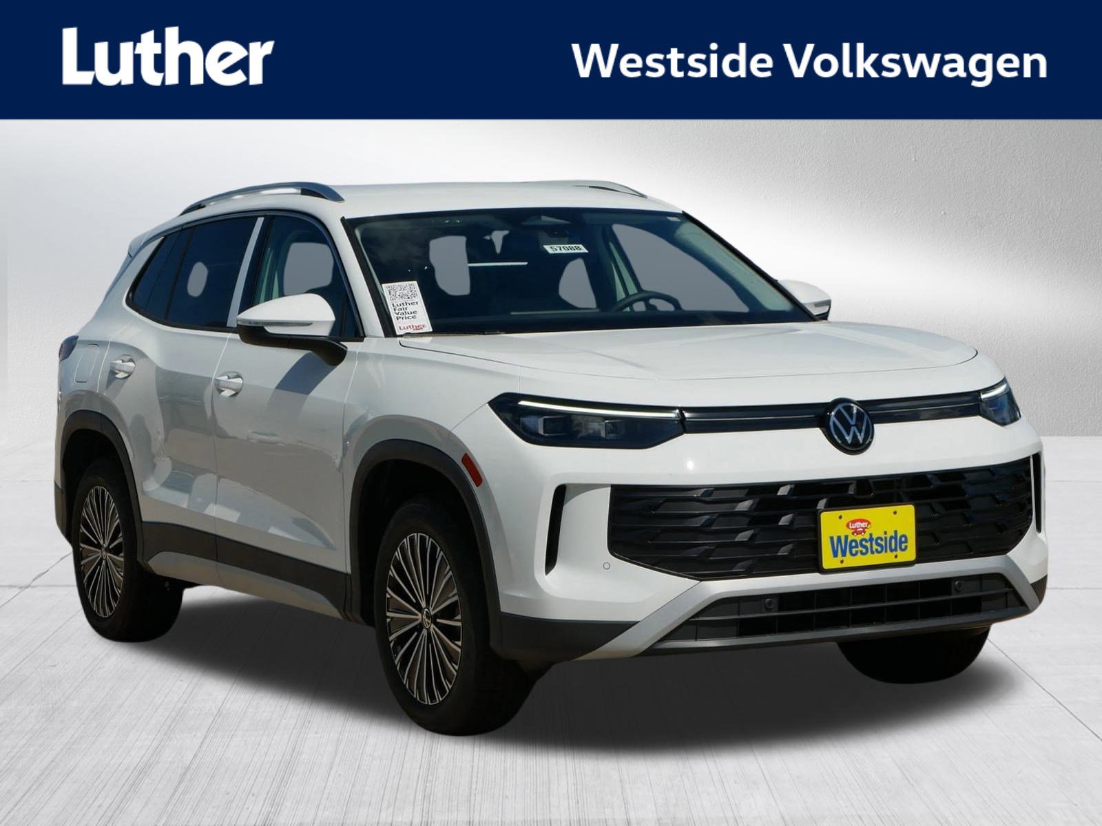 2025 Volkswagen Tiguan S's photo