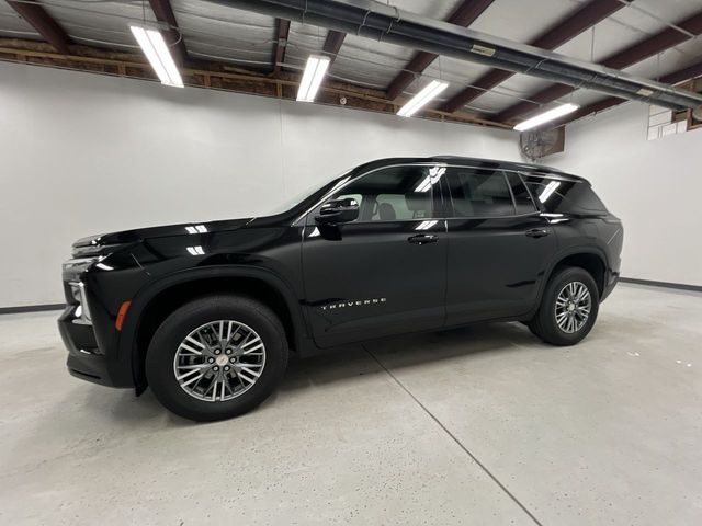 2025 Chevrolet Traverse 2LT photo 3