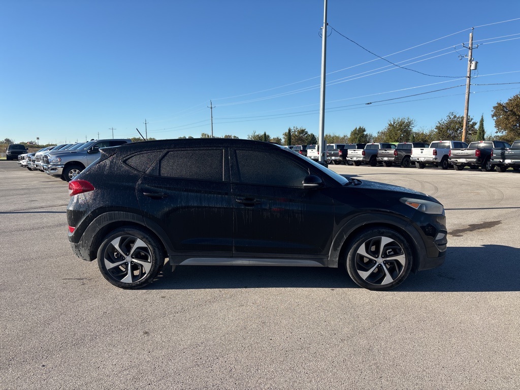 Used 2017 Hyundai Tucson Value with VIN KM8J33A28HU575914 for sale in Pryor, OK
