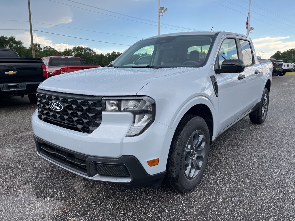 2025 Ford Maverick XLT's photo