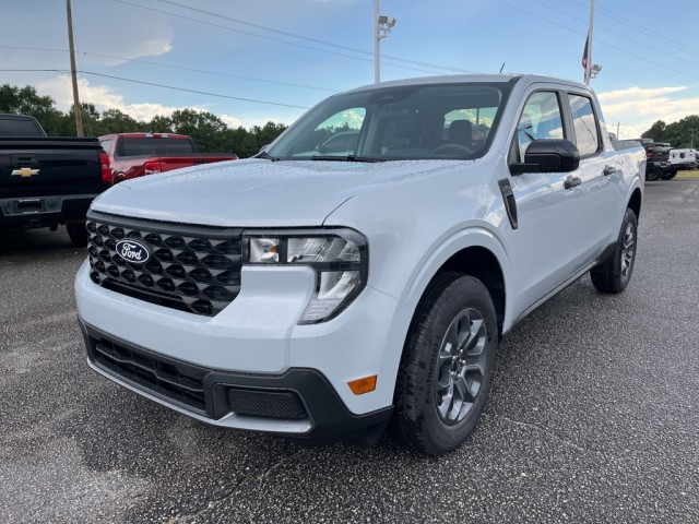 2025 Ford Maverick XLT's photo