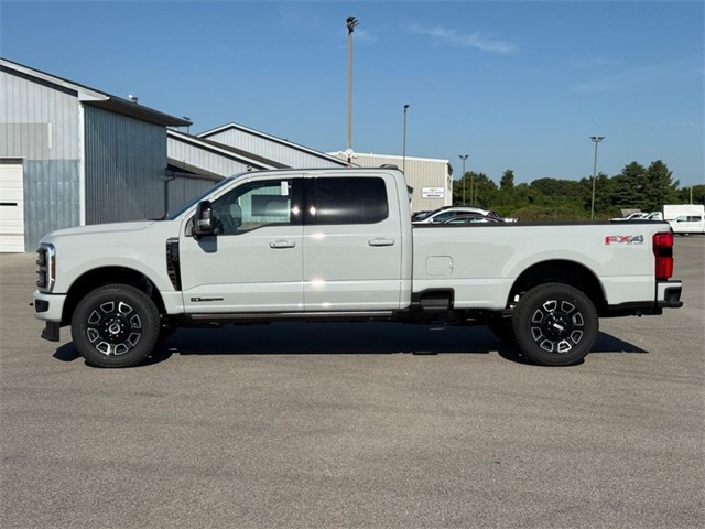 2026 Ford F-350 Platinum photo 2