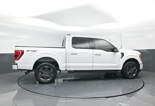 2023 Ford F-150 XLT photo 3