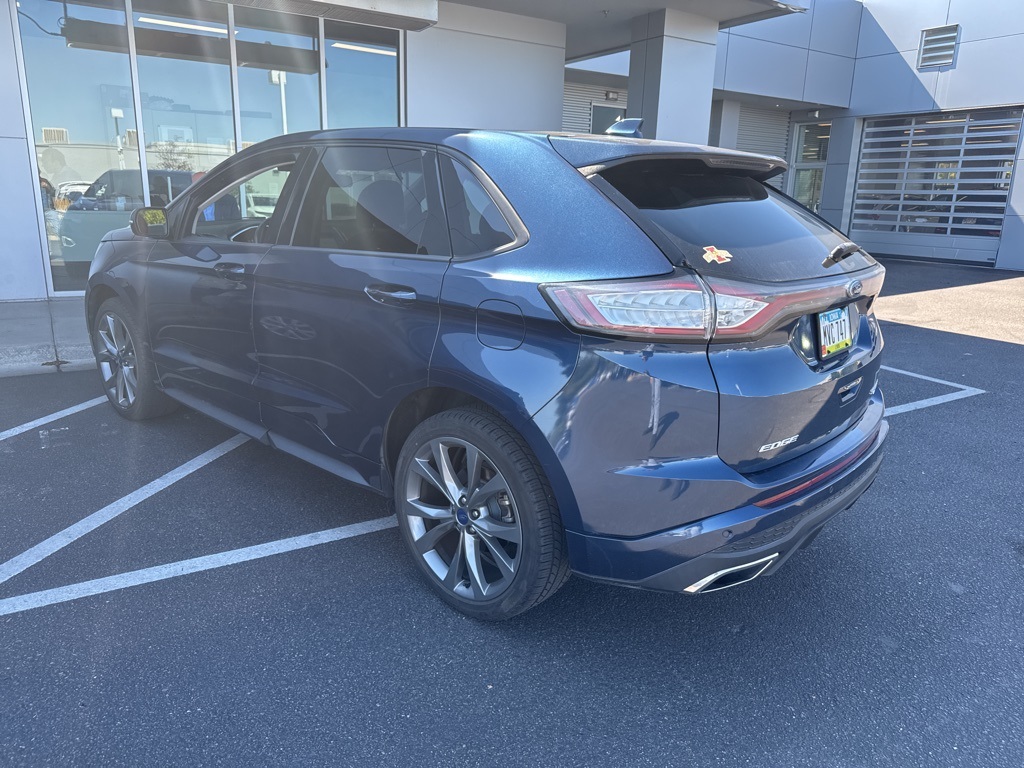2017 Ford Edge Sport photo 3
