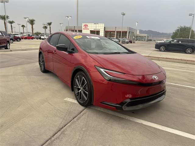 2024 Toyota Prius XLE photo 3