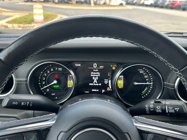 2023 Jeep Wrangler Sahara 4xe photo 22