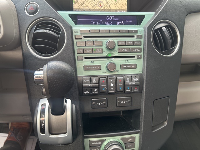 2009 Honda Pilot Touring photo 24