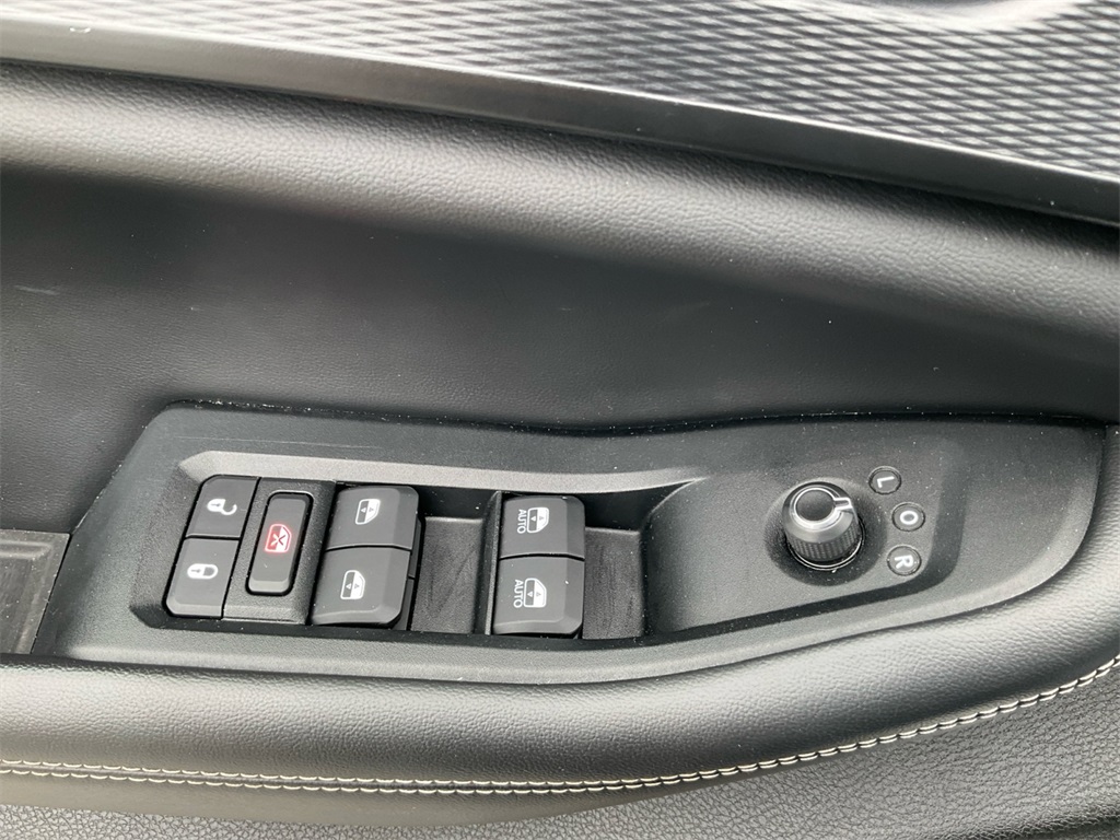 2023 Jeep Grand Cherokee Laredo photo 23