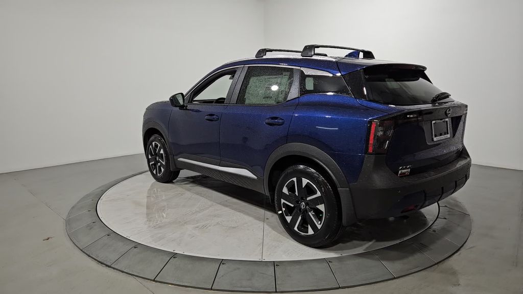 2025 Nissan Kicks SV photo 3