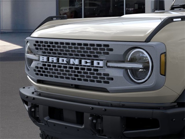 2025 Ford Bronco Badlands photo 9