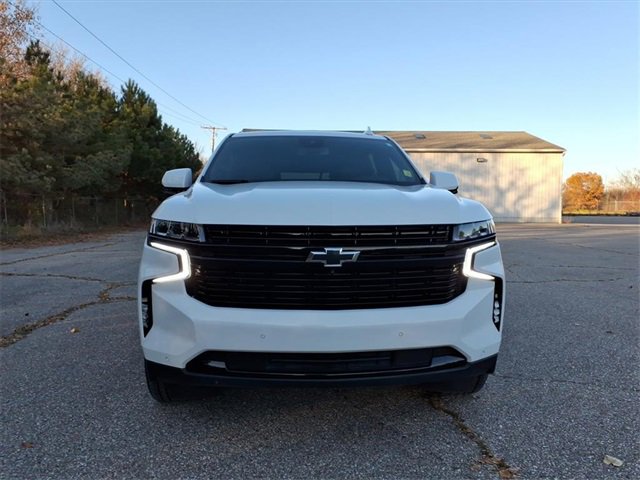 2023 Chevrolet Suburban RST photo 2