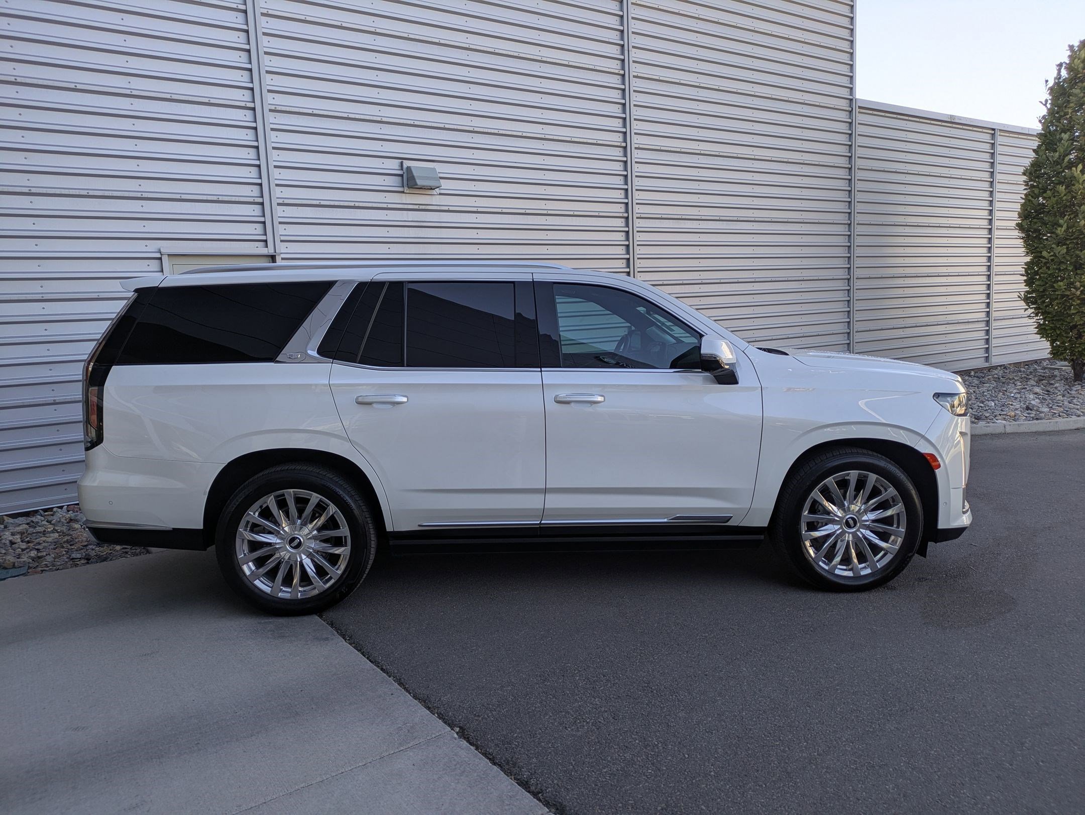 2024 Cadillac Escalade Premium Luxury photo 6