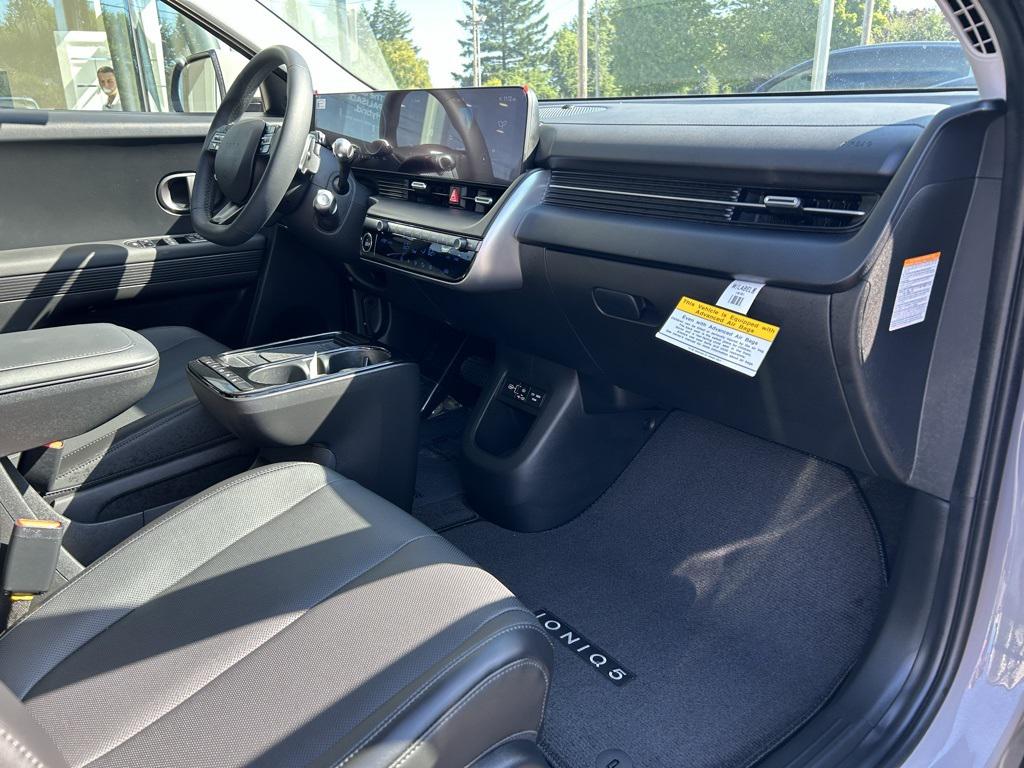 2025 Hyundai Ioniq 5 SEL photo 27