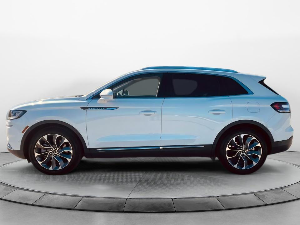 Used 2021 Lincoln Nautilus Reserve with VIN 2LMPJ6K98MBL18432 for sale in Kansas City