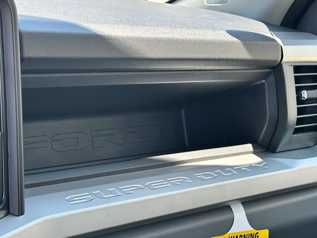 2025 Ford F-250 Super Duty XL