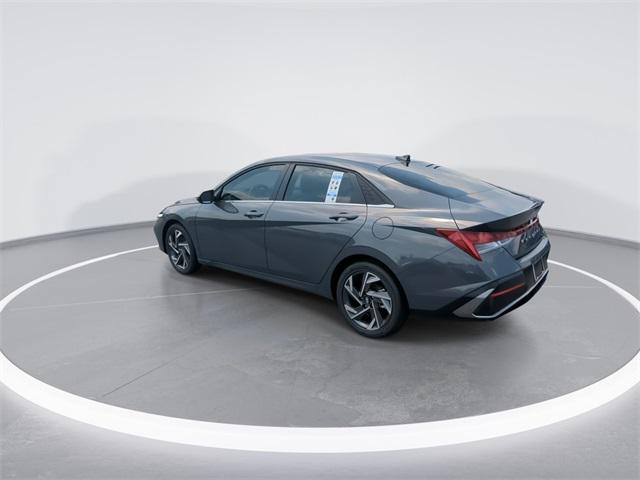 2025 Hyundai Elantra Hybrid Limited photo 6