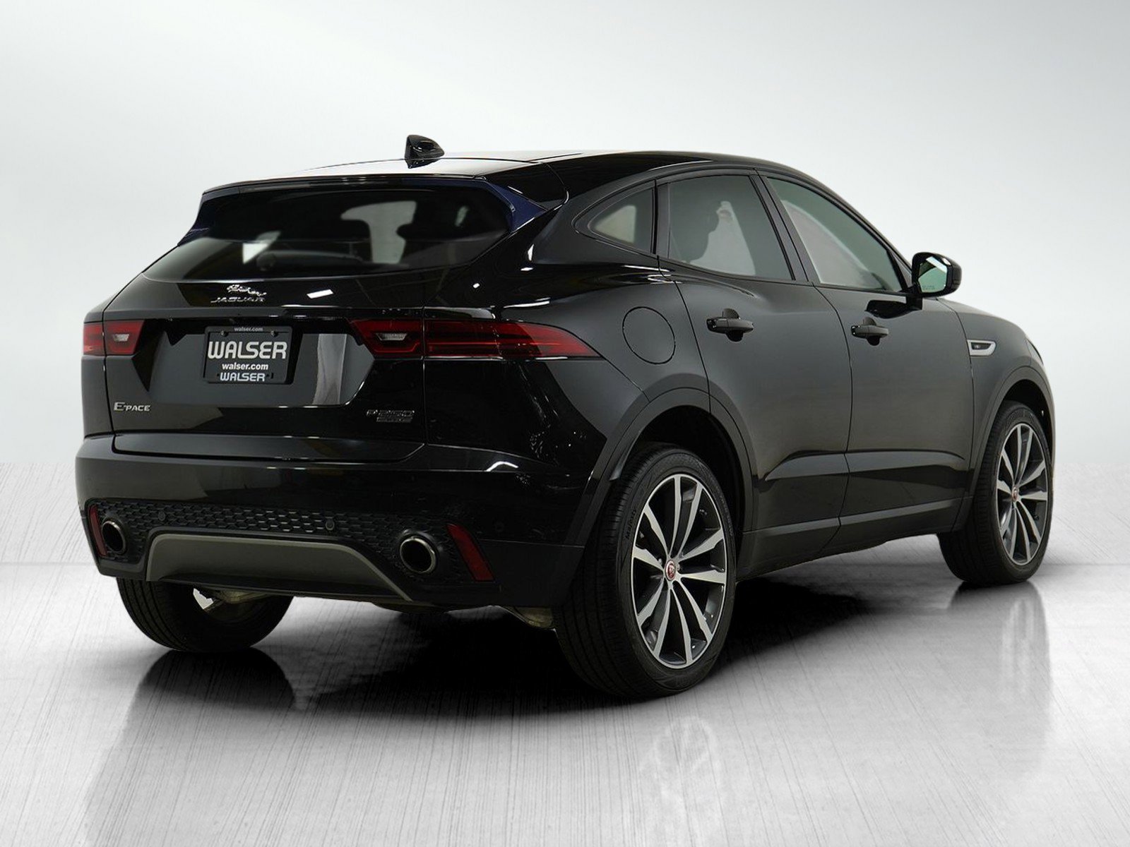 2019 Jaguar E-PACE S photo 4