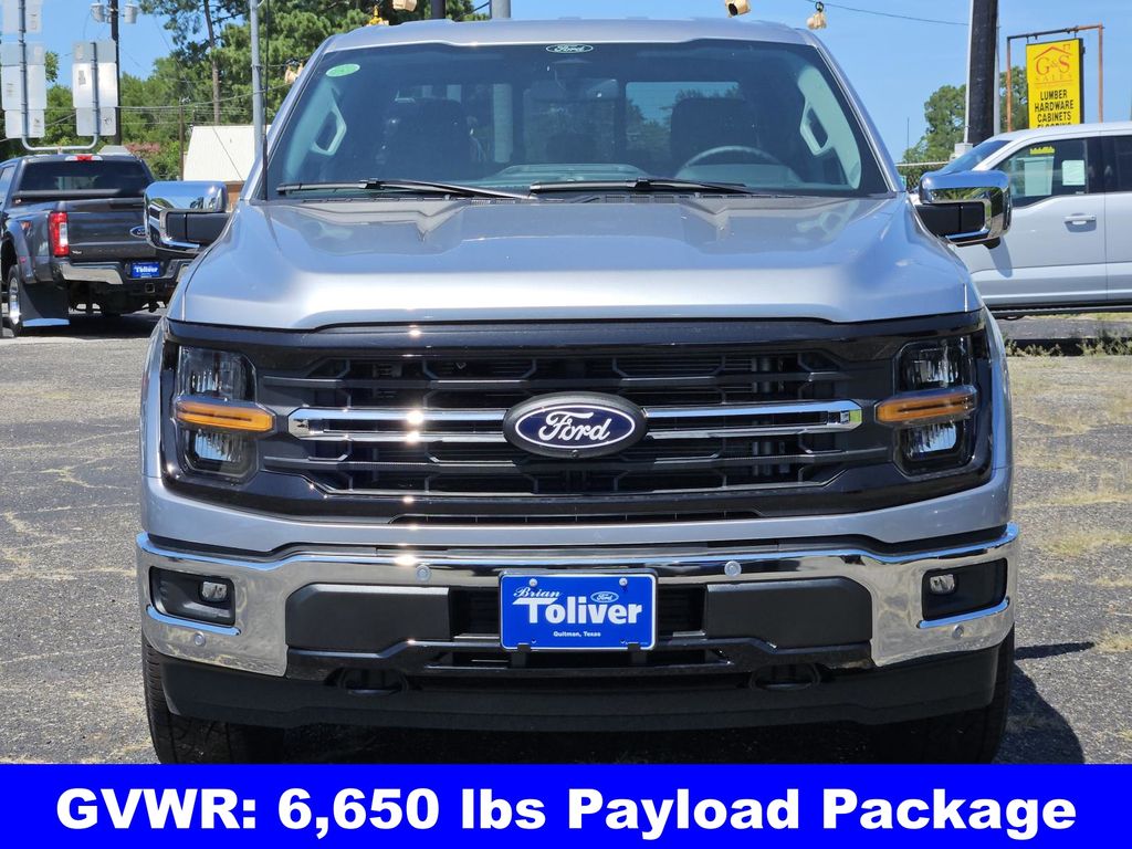 2025 Ford F-150 XLT photo 3